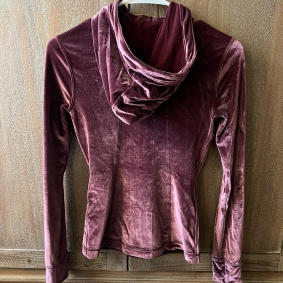 Lululemon Define Hooded Jacket *Velvet with Rare gold accents Garnet - Picture 3 of 5